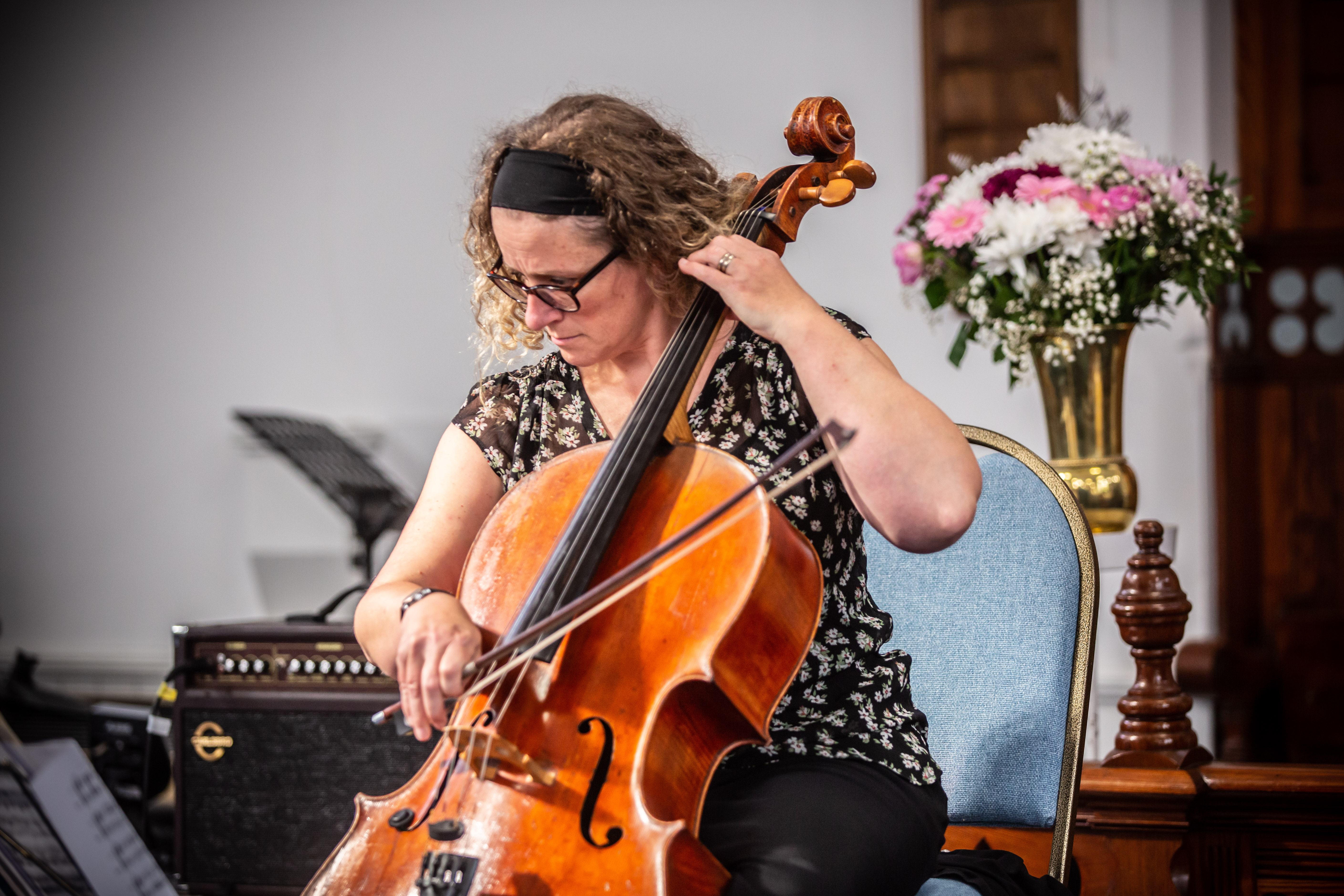 Cello: Nicola Pearce